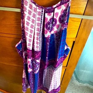 Violet & Claire women’s M vibrant print light and airy dressy tank,button neck